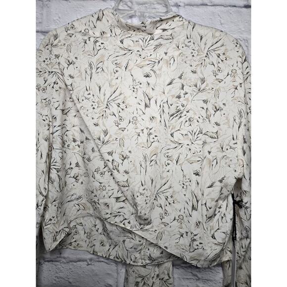 Astr The Label white sketch floral boho long sleeve crop top blouse Large. - Picture 5 of 12